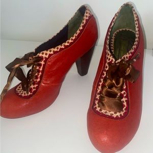 Poetic License : Gingham Trimmed Oxford Heels